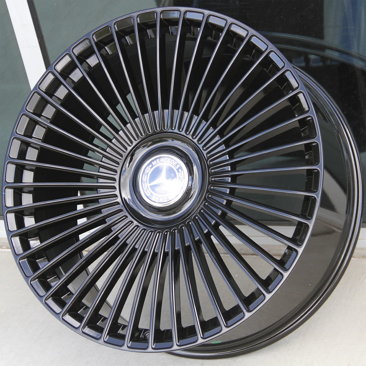 Gloss black 22-inch OE Style Wheels with multiple spokes for Mercedes CLS, S, GLE, GLS SUVs and sedans.