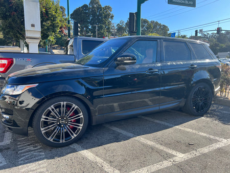 22-inch black clear automotive wheels by OE Style Wheels on Range Rover Defender, Discovery, LR3, LR4, HSE, Sport, SVR, and Autobiography