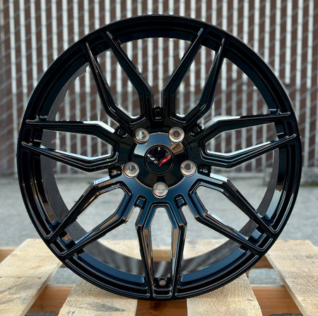 Gloss black OE Style Wheels 19-20 inch forged monoblock lightweight rims for Chevy Corvette C8 Stingray Z06 2020 and newer.