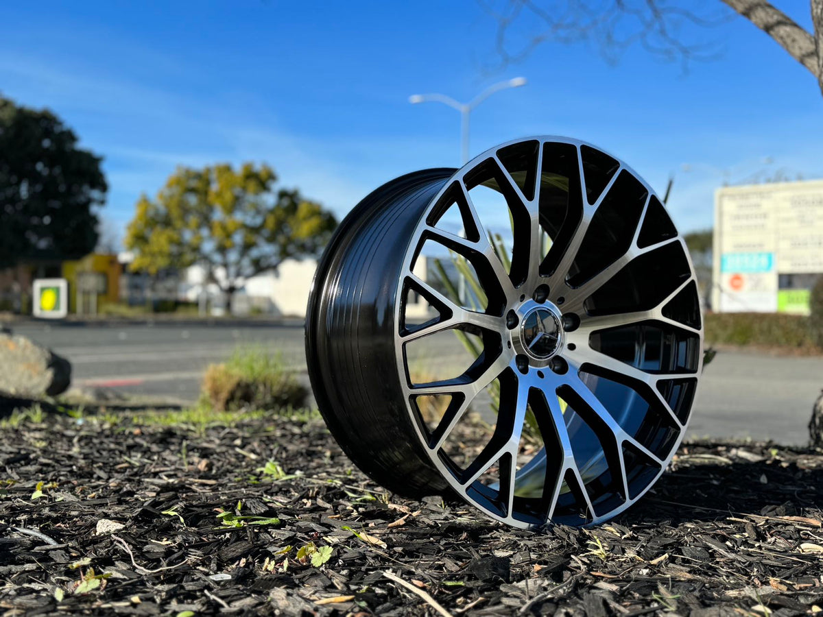 19-inch black machined face wheels by OE Style Wheels for Mercedes-Benz C-Class, E-Class, CLS, SLK, and AMG models.