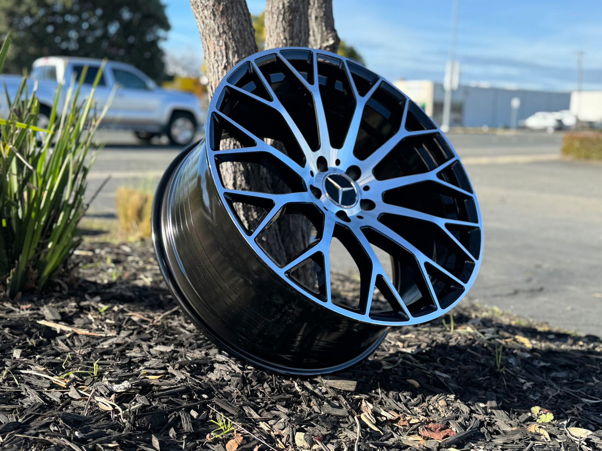 19-inch black machined face Mercedes wheels by OE Style Wheels, showing a sleek, polished design for various Mercedes models.