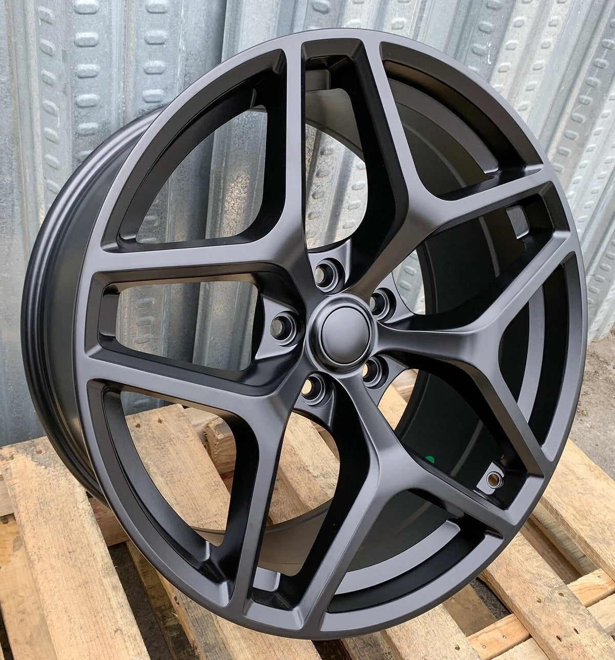 20-inch matte black OE Style Wheels for Chevrolet Camaro ZL1 SS LT, featuring sleek automotive rims and wheels design.