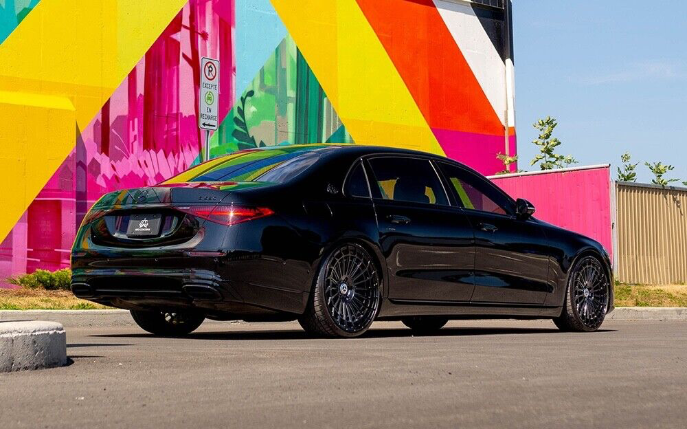 22-inch gloss black mesh wheels by OE Style Wheels for Mercedes CLS, S, GLE, GLS, and AMG models.