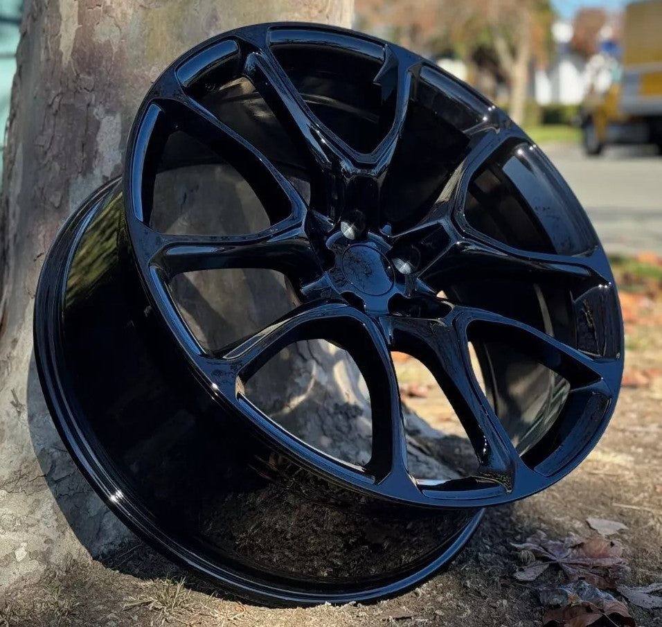 22-inch Hellcat style gloss black wheels by OE Style Wheels for Dodge Durango and Jeep Grand Cherokee SUVs.