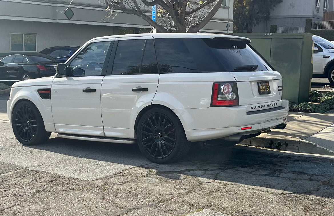Set of four OE Style Wheels 22-inch gloss black automotive rims for Range Rover, Defender, Discovery, LR3, LR4, HSE, Sport, SVR, and Autobiography