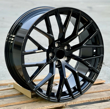 19-inch OE Style R8 wheels with multi-spoke design, fitting Audi models including A3, S3, A4, S4, A5, S5, A6, S6, A7, S7, A8, S8, Q3, Q5, SQ