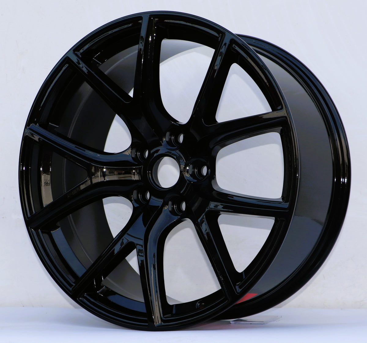 20x9 OE Style Wheels SRT Trackhawk gloss black rims on Dodge Durango and Jeep Grand Cherokee, showcasing sleek, sporty automotive design.