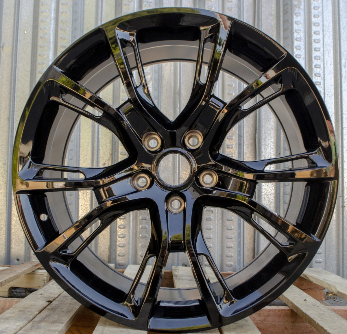 20-inch SRT Gloss Black wheels by OE Style Wheels for Dodge Durango, Jeep Grand Cherokee, Wrangler, Rubicon, Commander, and SRT8.