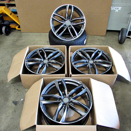 Set of four OE Style Wheels 22" RS style gunmetal machined rims for Audi Q7 and VW Touareg, showcasing sleek automotive wheel design.
