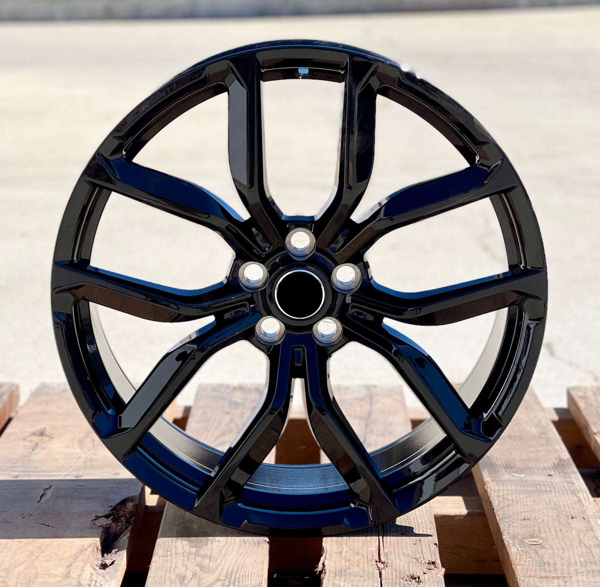 Set of four OE Style Wheels 22" SVR Gloss Black rims fitting Range Rover Defender, Discovery, LR3, LR4, HSE Sport, SVR, and Autobiography.